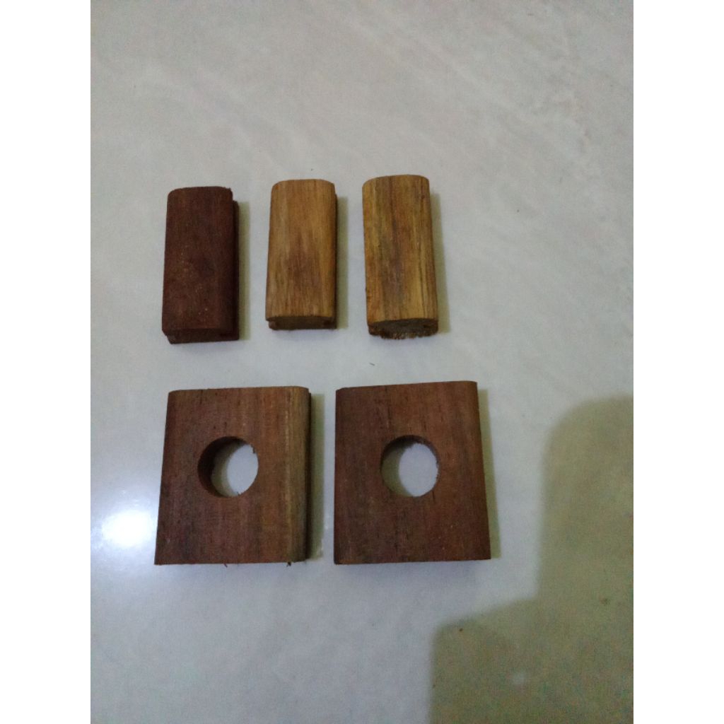 Aksesoris Sangkar Burung Kotak Stoper