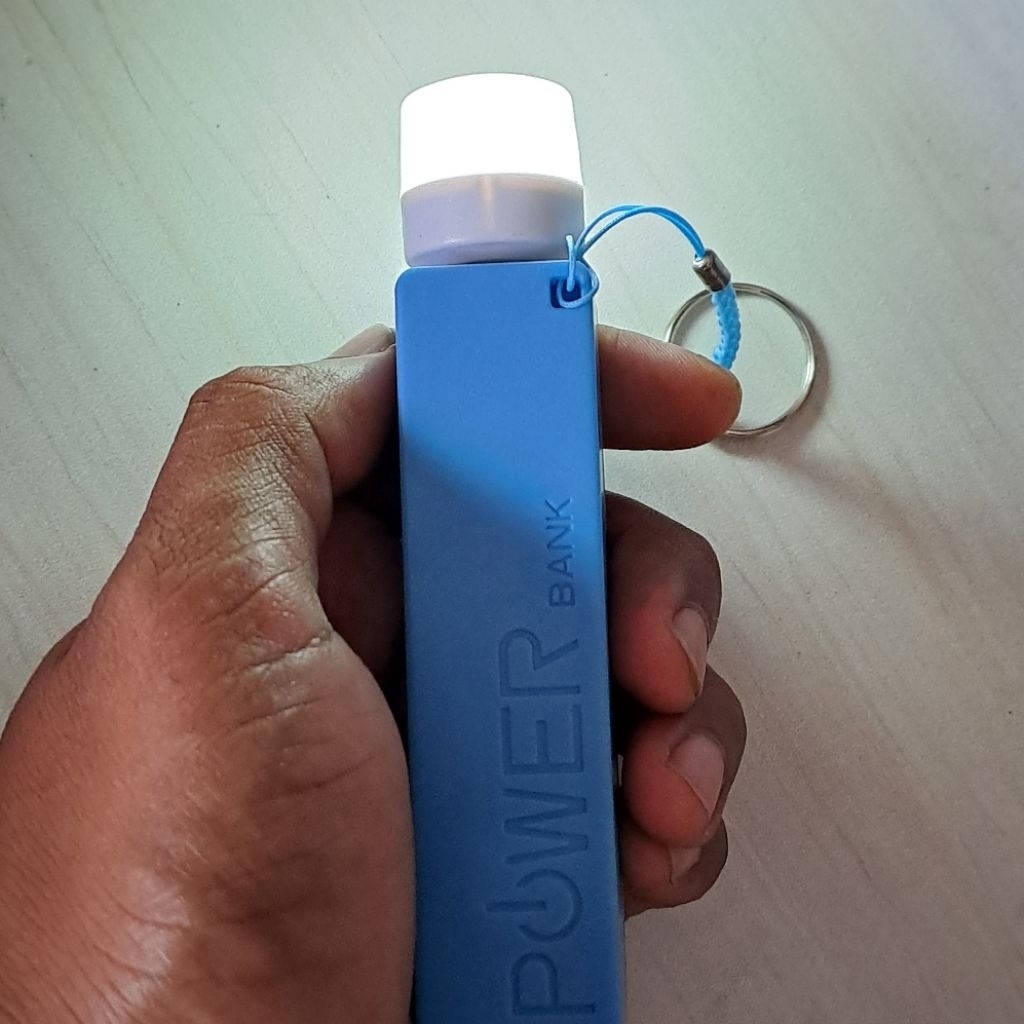 Power Bank Mini Serbaguna Portabel – Charger HP, Lampu Darurat, Kipas USB (Free Lampu Emergency USB)