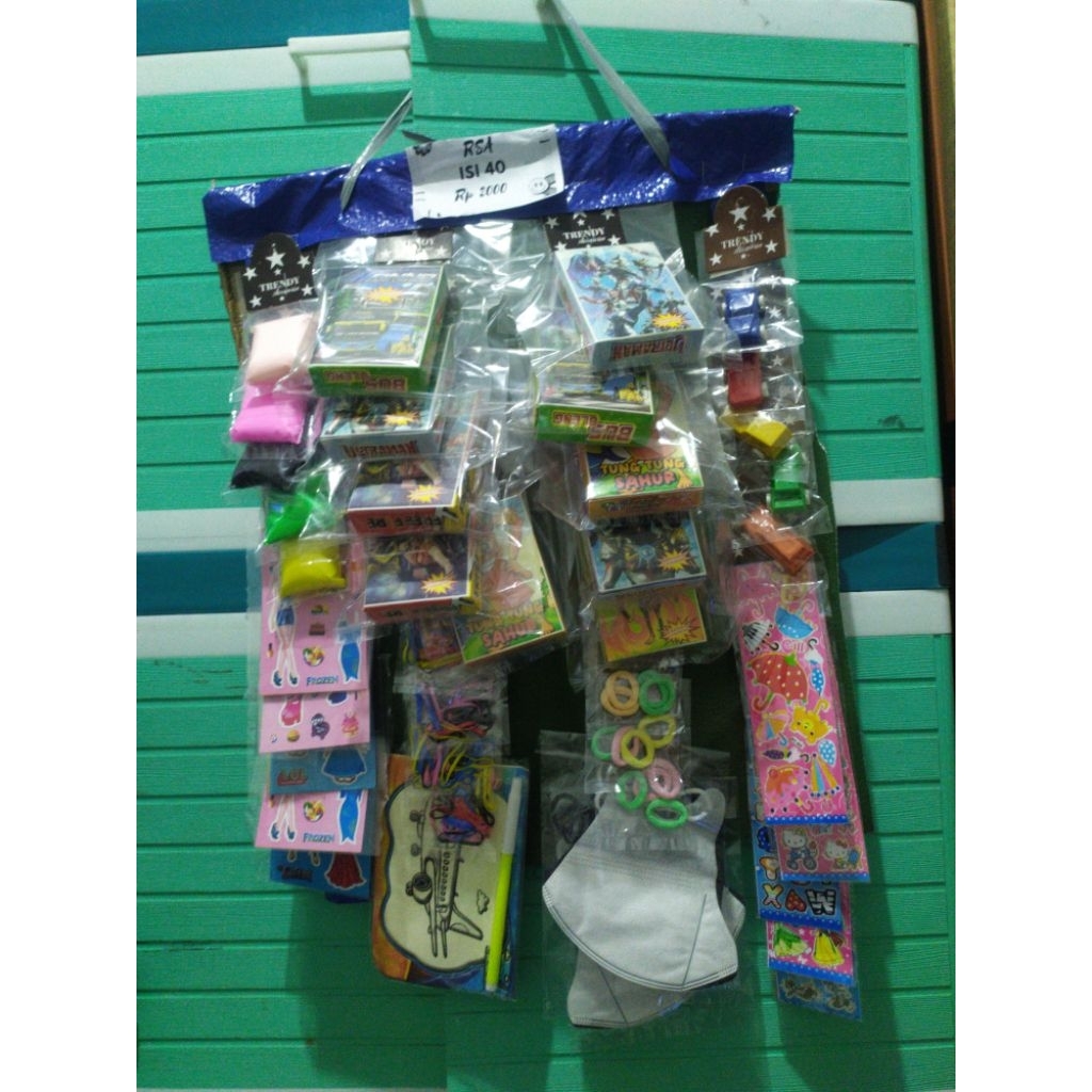 MAINAN ANAK SERBA 2000 RANDOM ISI 40pc