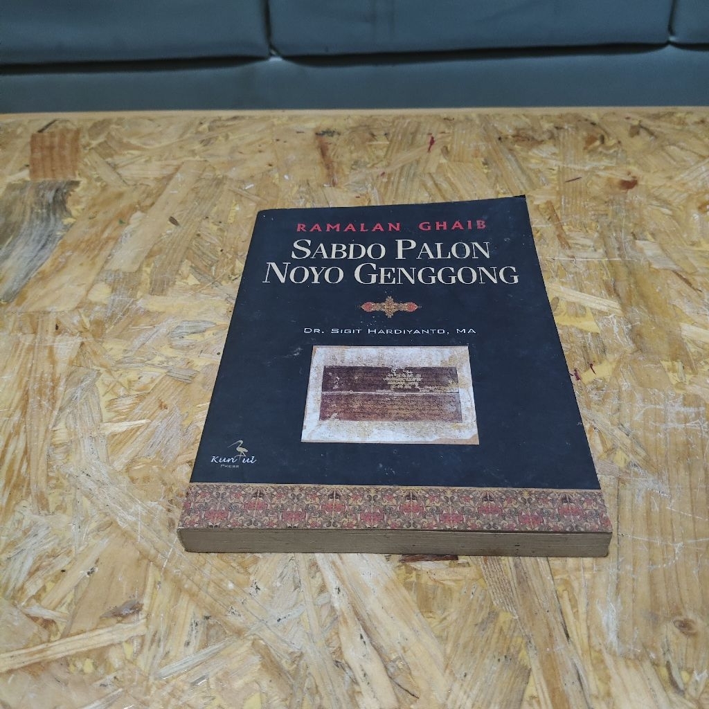 Buku Ramalan Ghain Sabdo Palon Noyo Genggong