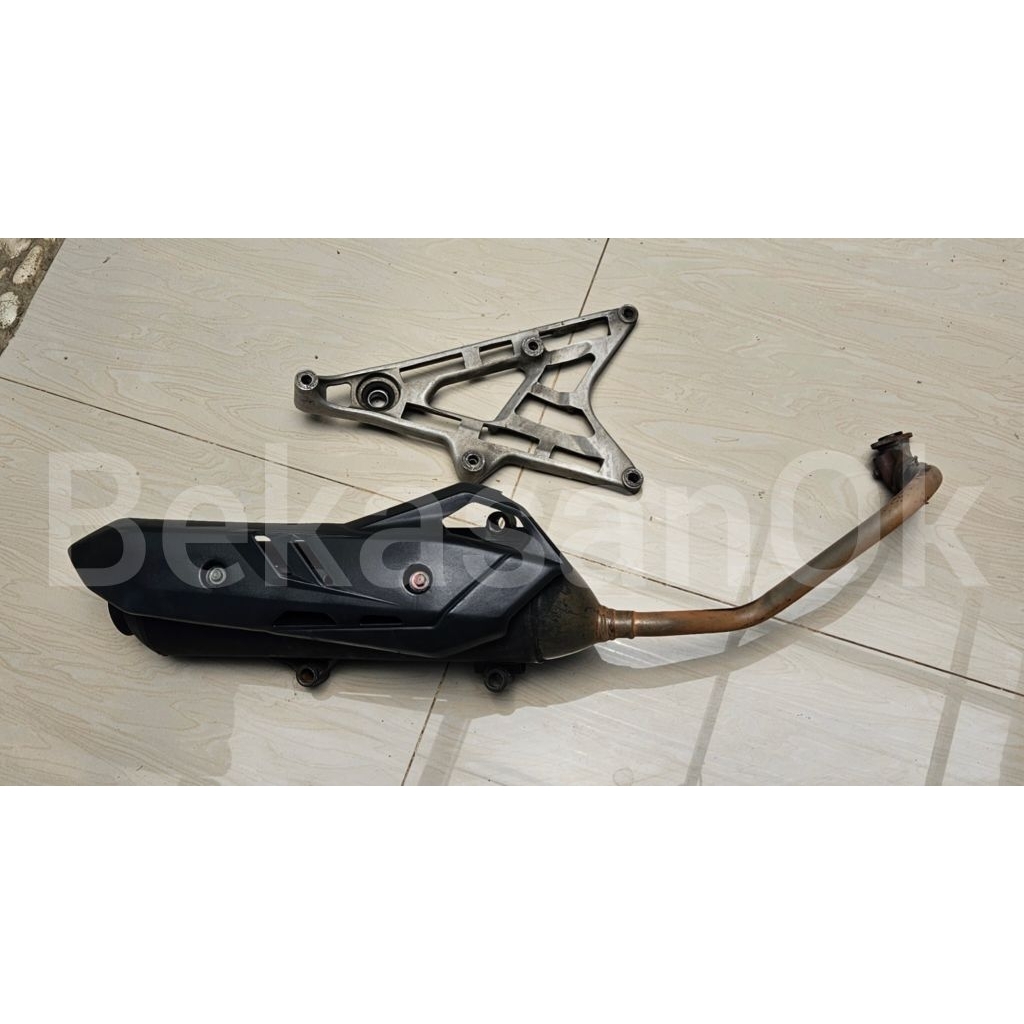 KNALPOT STANDAR VARIO LED OLD + ARM VARIO LED OLD CUSTOM + TAMENG KNALPOT AIRBLADE 2 AFTERMARKET