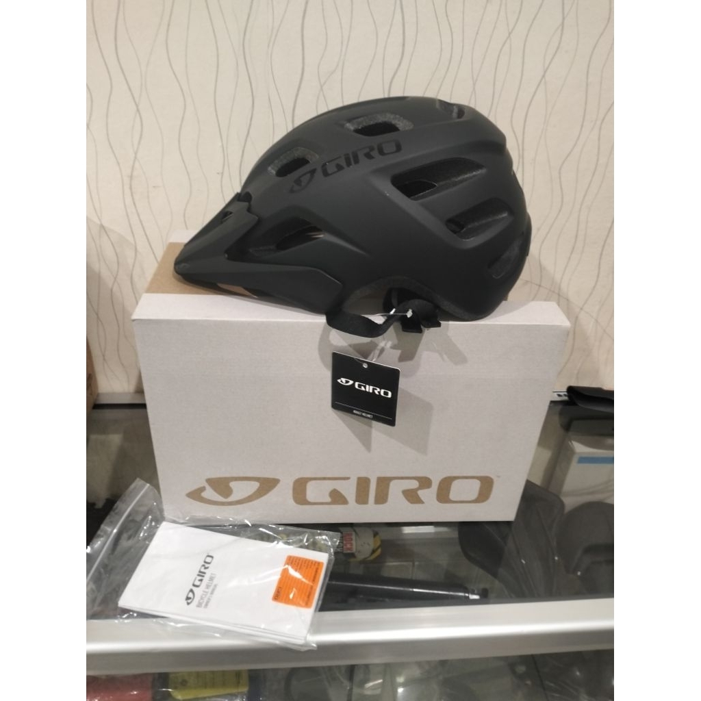 Helm giro fixture  original