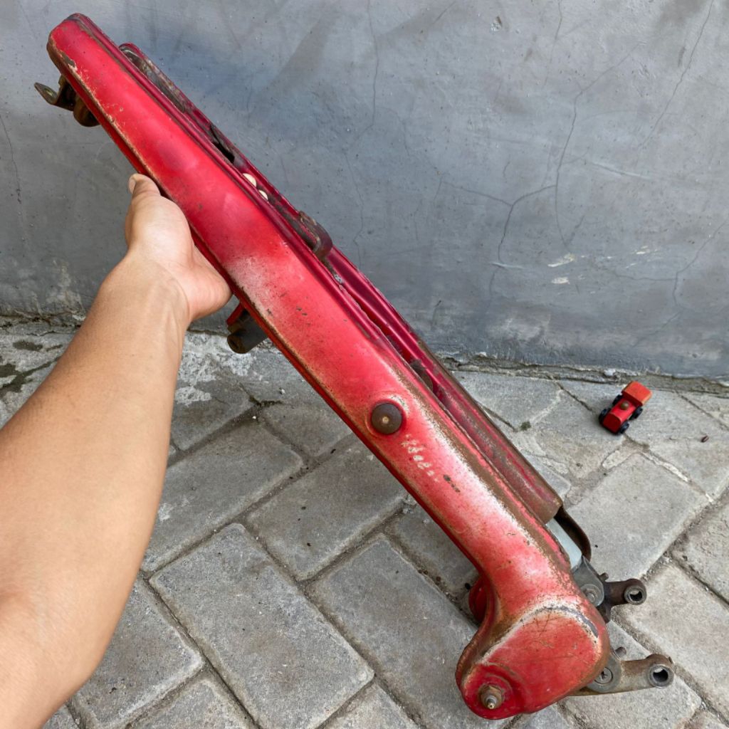 fork shock depan shockbreaker depan yamaha v75 v80 original merah