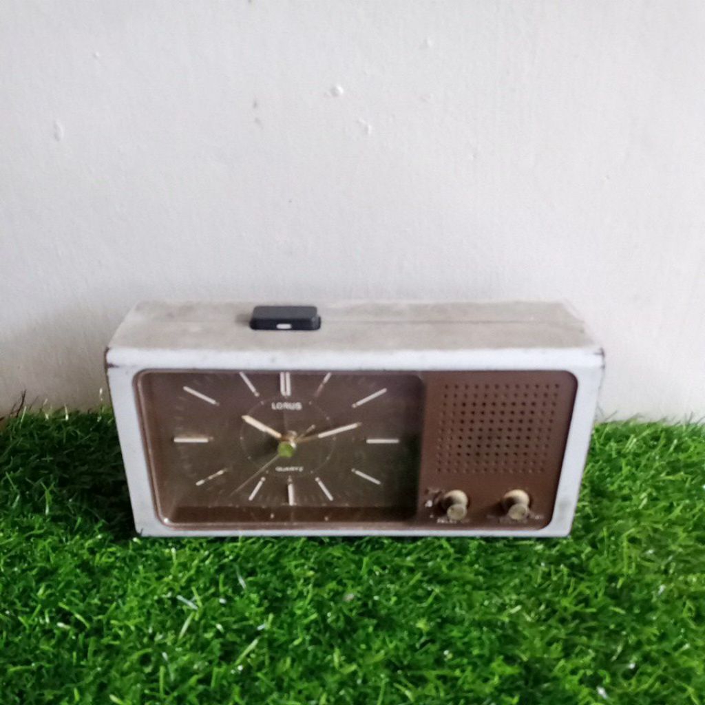 jam weker lorus jadul