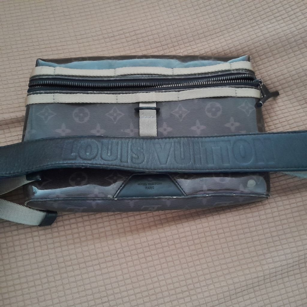 tas selempang branded/tas selempang unisex/tas second/tas waterproof/tas gaul/tas cowok preloved/tas