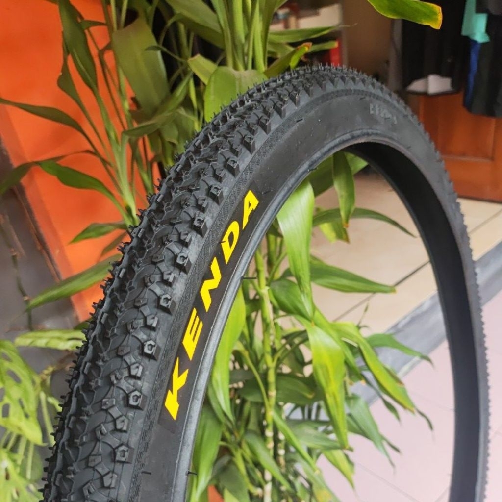 Ban luar sepeda kenda 27.5 x 1.95