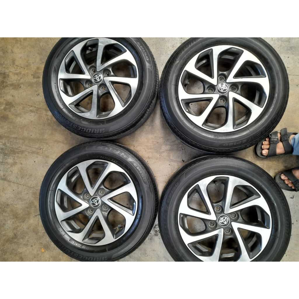 Velg Copotan Mobil Agya Ring 14 & Ban 195 60 R14 Velg Mobil Bekas Ori Copotan Mobil Agya