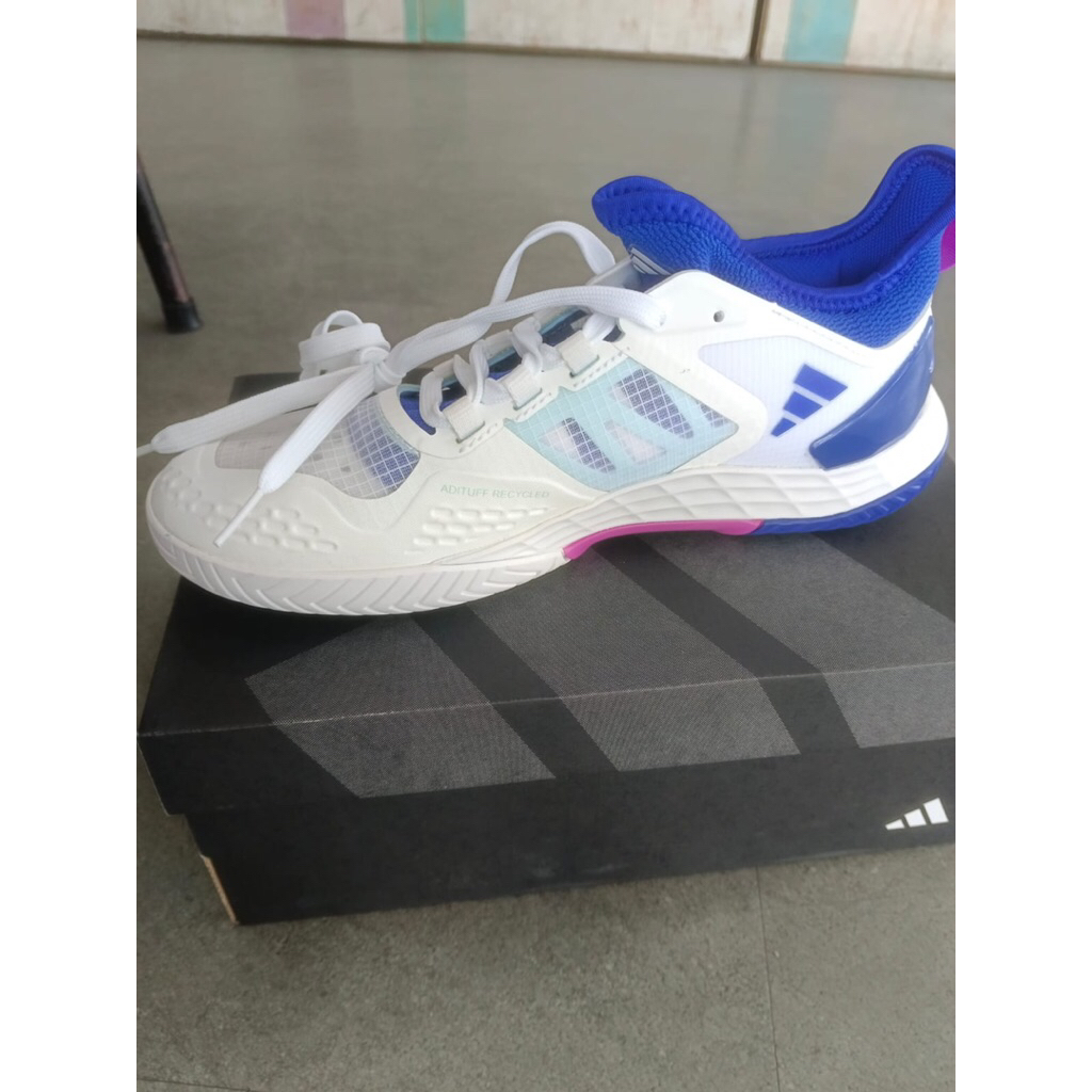 Adidas Ubersonic 4.1M