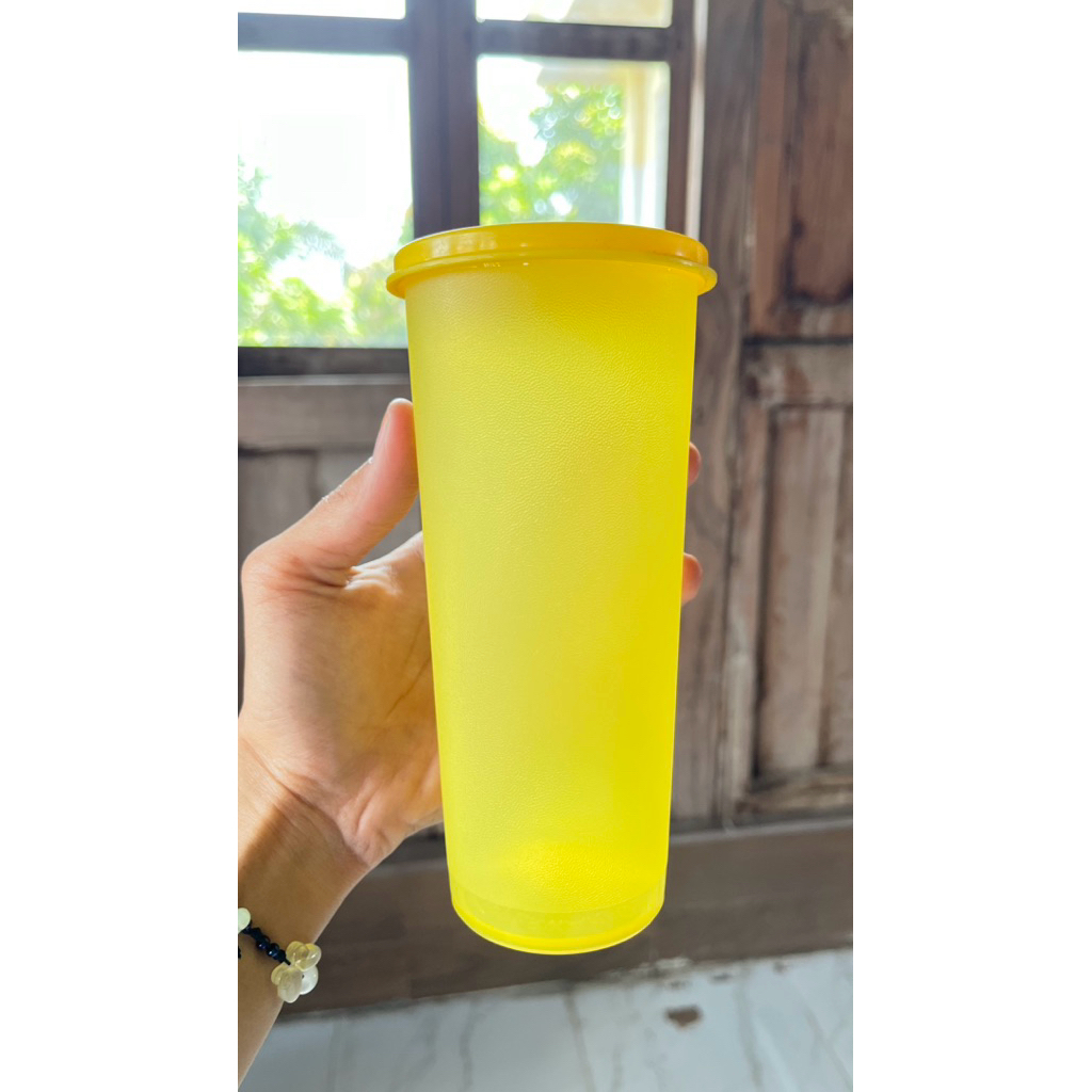 Giant Tumbler Tupperware