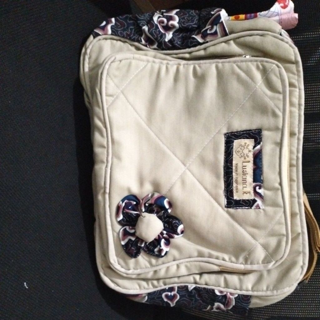 Tas batik Kecil Lusiana