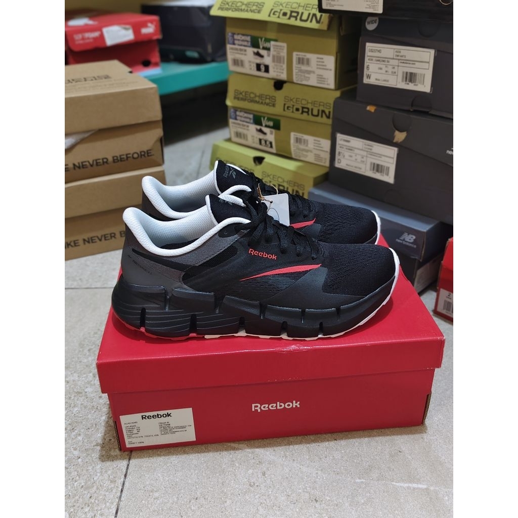 REEBOK ZIG DYNAMICA 5