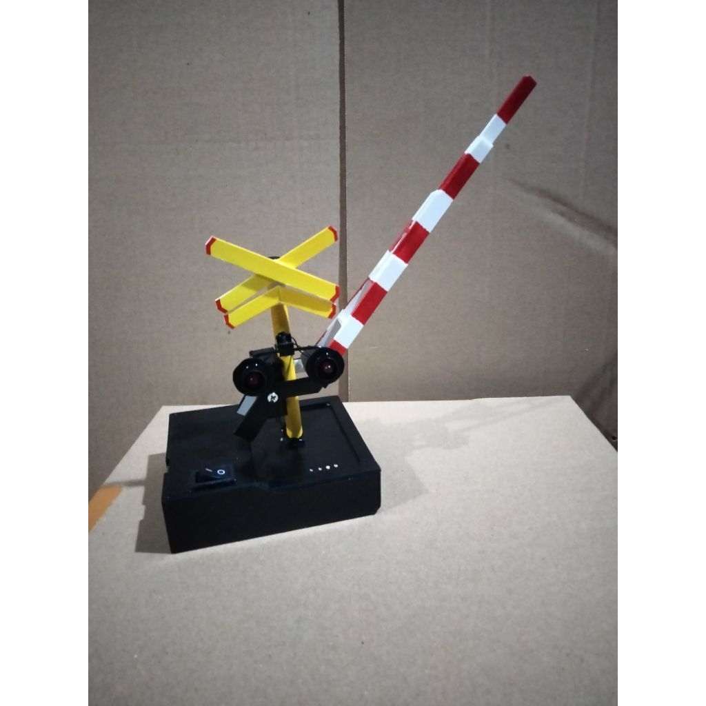 PALANG PINTU KERETA API MAINAN MINIATUR mainan anak palang pintu kereta api bisa suara