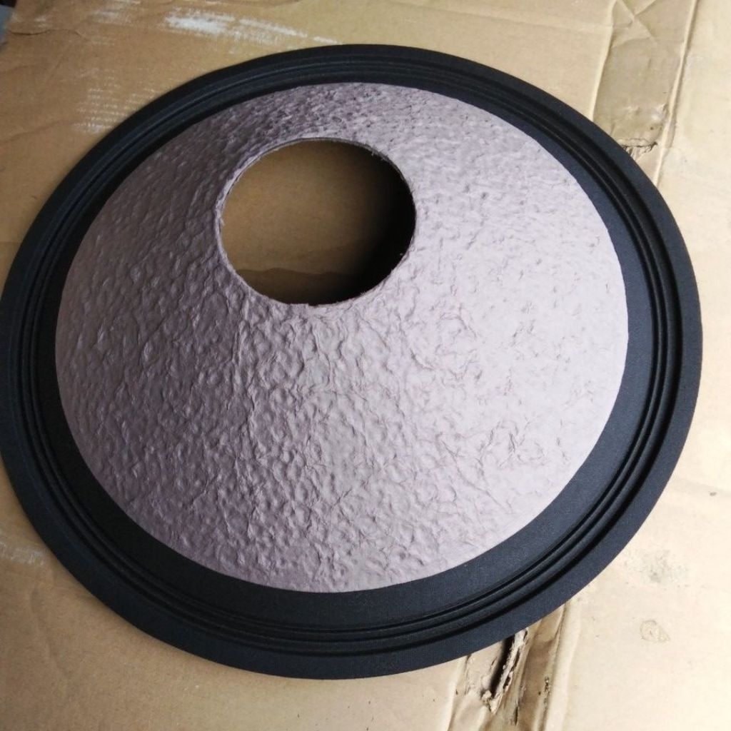 Daun speker 18 inch lobang 100 mm JBL tinggi 10,5 cm