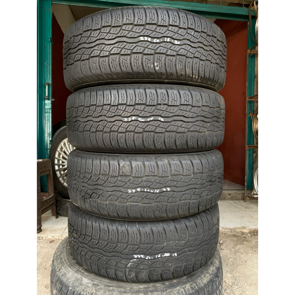 Bridgestone Dueler HT 235/60R16