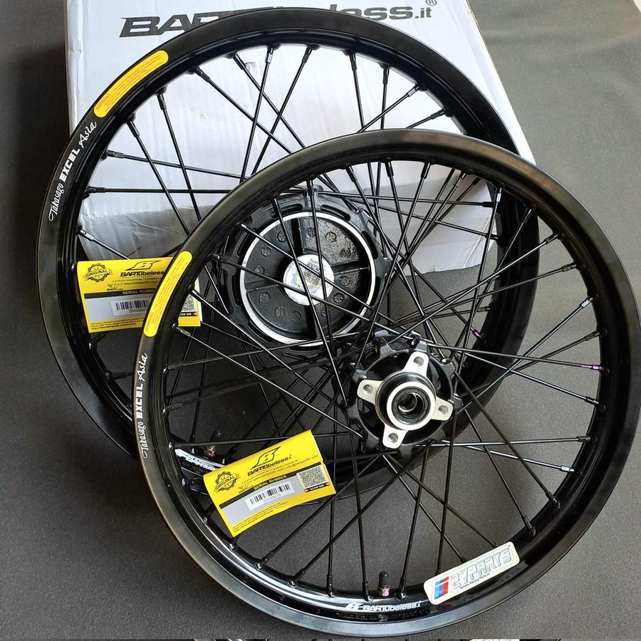 VELG TAKASAGO EXCEL ASIA RING 18 RX KING HITAM BART TUBELESS 18-185 / 18-160 VELG TAKSAGO EXCEL ASIA