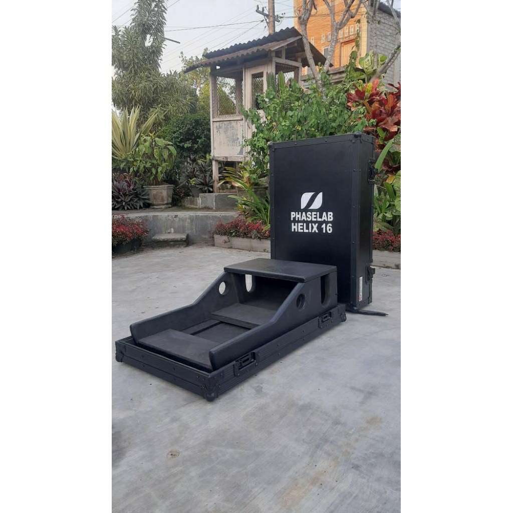 Hardcase mixer Phase Lab Helix 16