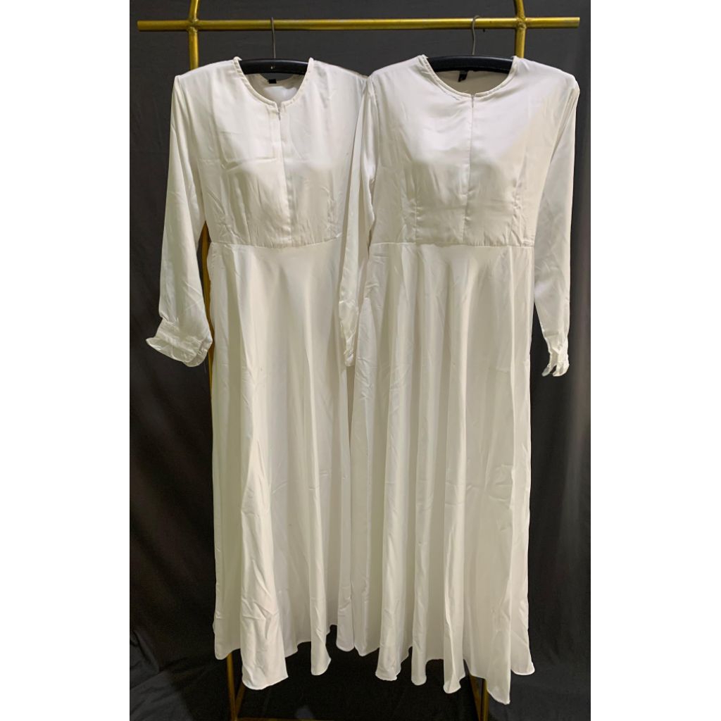 Gamis putih satin velvet