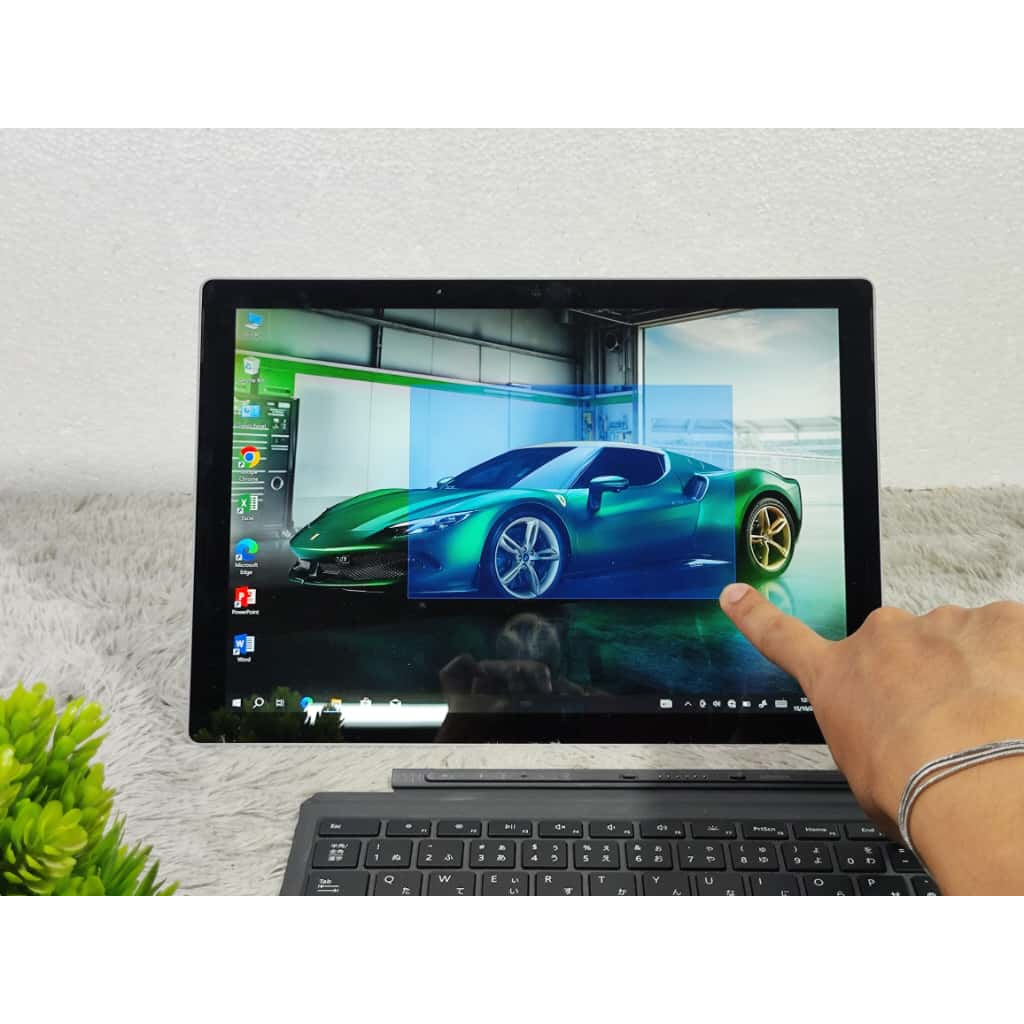 Laptop 2in1 Microsoft Surface Pro 5 Touchscreen layar bisa dilepas