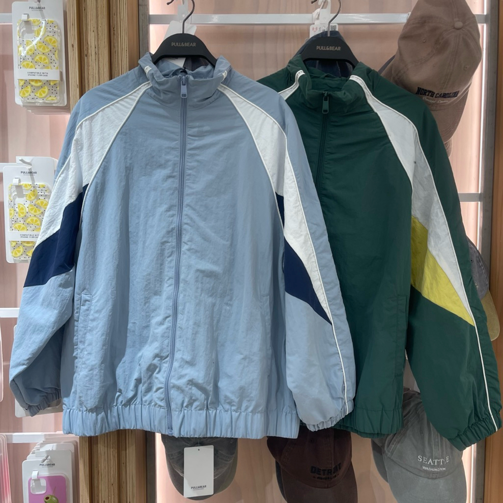 Jaket Parasut PULL&BEAR Women Jastip (jasa titip)