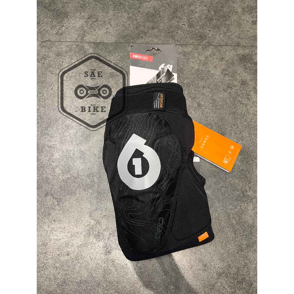 Sixsixone DBO knee Black