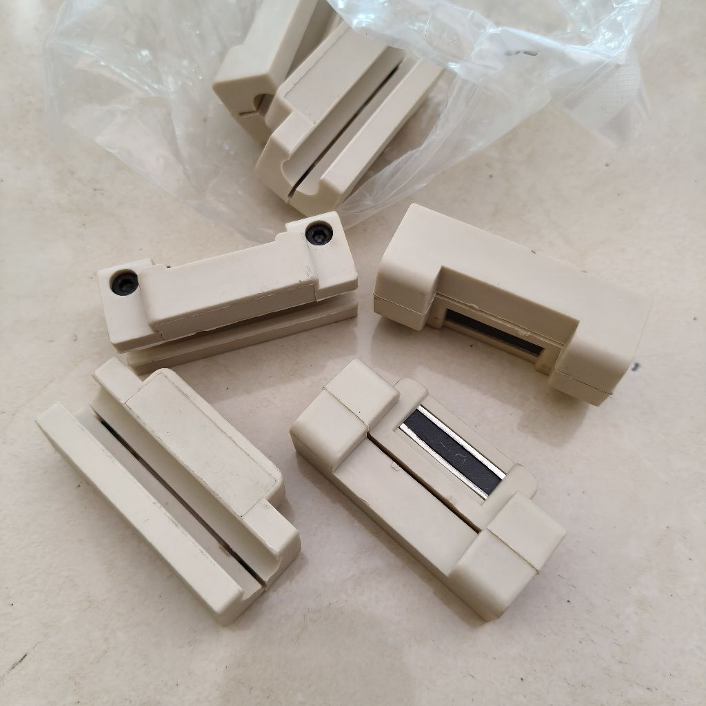 Magnet bidangan U / Magnet U