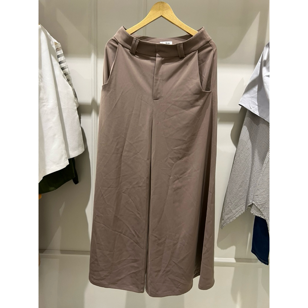 Celana Panjang.Love Bonito