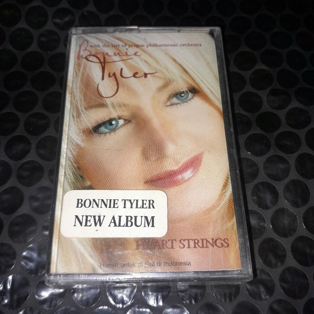 kaset pita bonnie tyler heart strings / segel