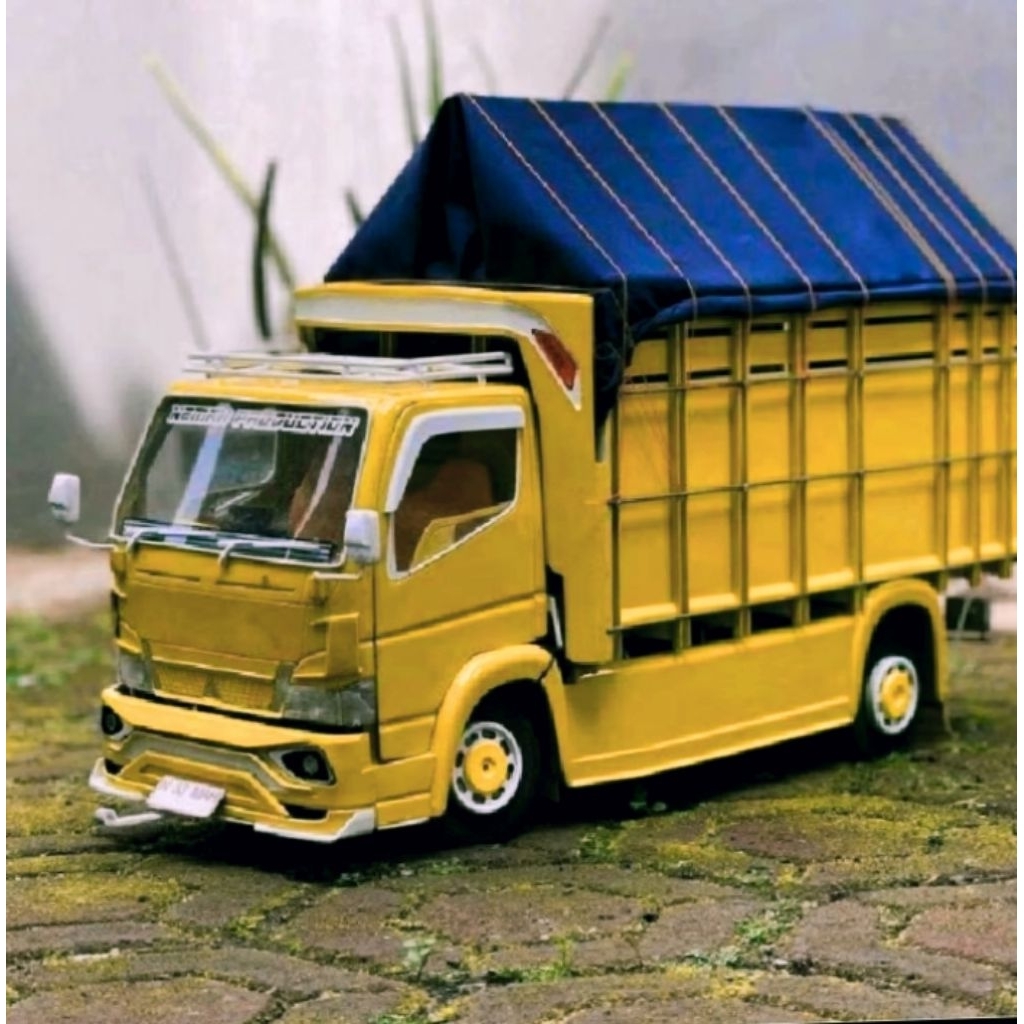 Miniatur Truk Oleng Ful fariasi sudah oleng lampu terpal (Kuning grafis)