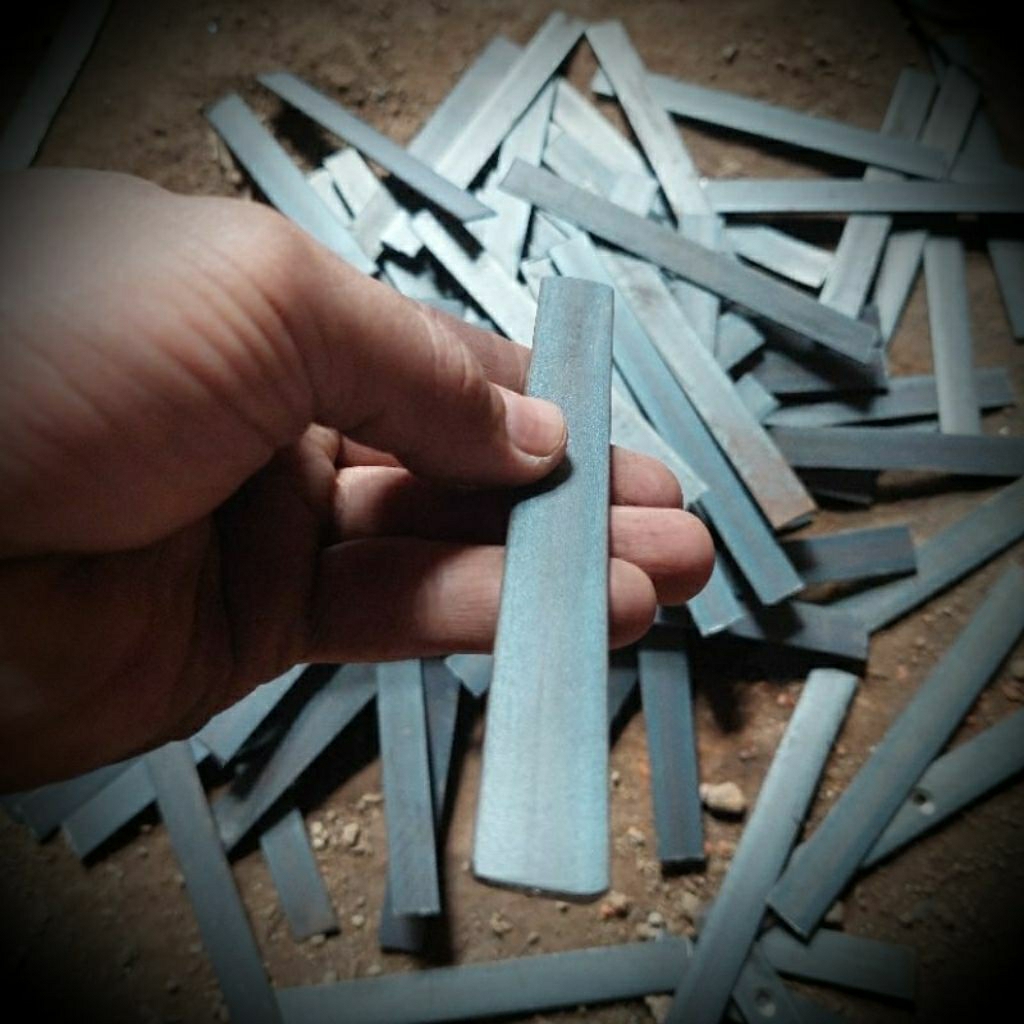 PROMO GROSIR isi 36pcs Plat besi strip tebal 3 mm lebar 2,5 cm panjang 10 cm bahan untuk pager besi 