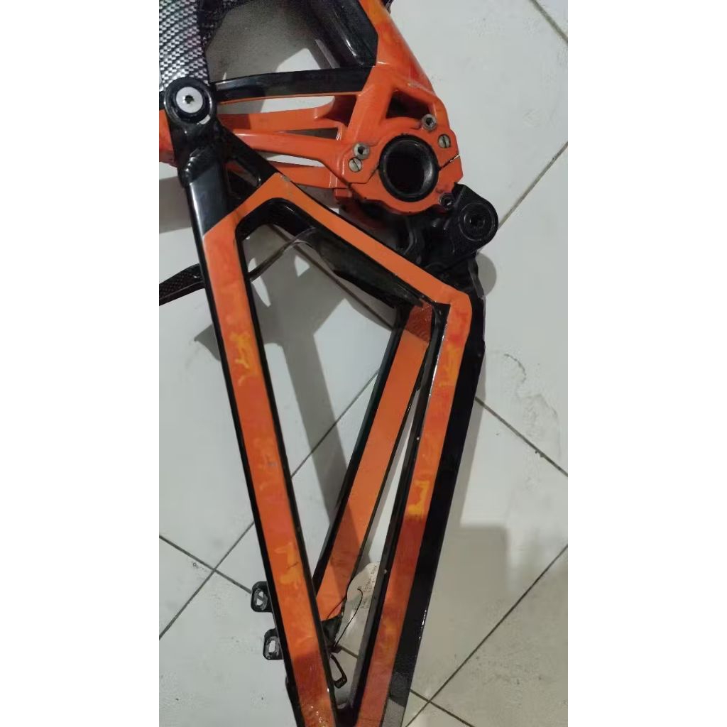 POLYGON COLLOSUS DH 2.0