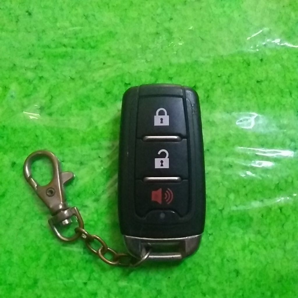 remote alarm mobil Avanza