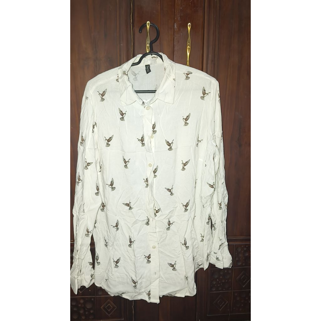H&M KEMEJA PUTIH MOTIF