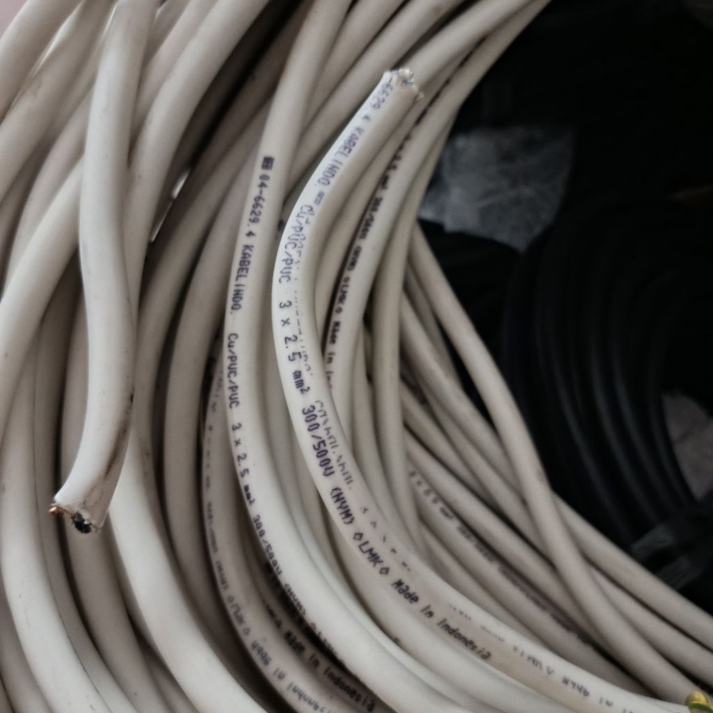 KABELINDO NYM 3X2,5 PANJANG 73 METER