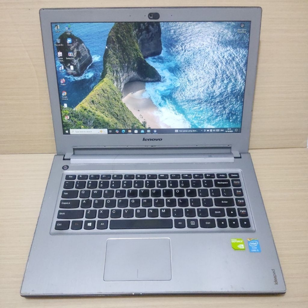 Laptop Lenovo Ideapad Z410 core i5-4200u Nvidia 740m ram 8gb SSD 128gb normal