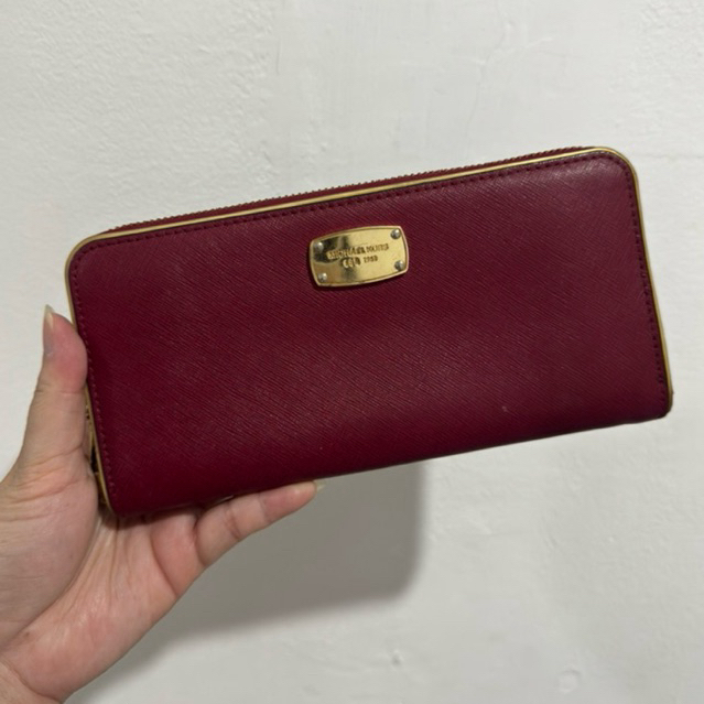 MICHAEL KORS LONG WALLET PRELOVED