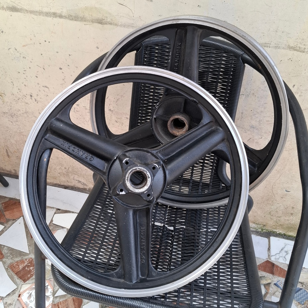 Velg lawas palang 3 ring 17.140 17.160 pnp bebek yamaha fiz r jupiter vega r merek grandpix