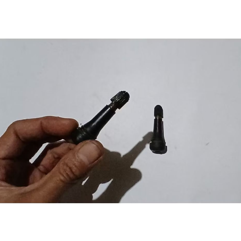 karet pentil ban tubles motor dan mobil harga satuan  1pc original