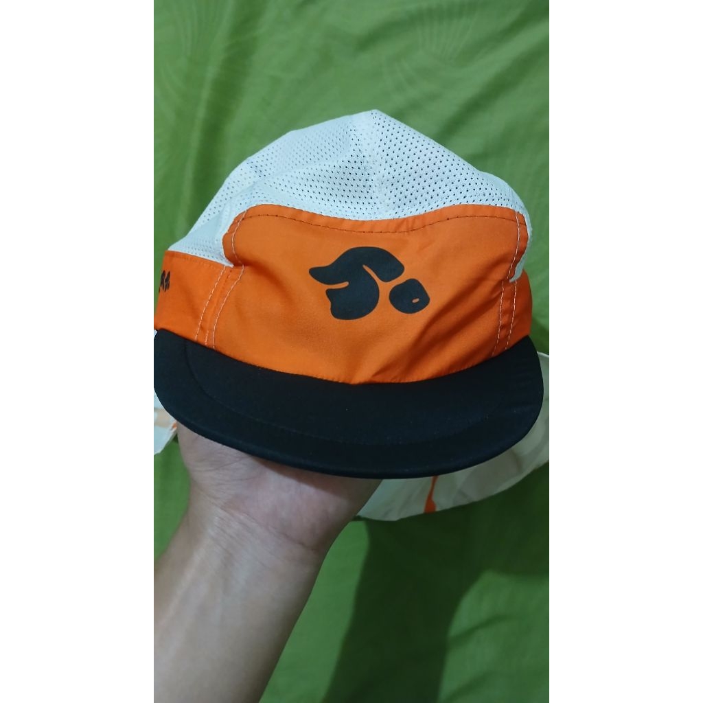 running cap saucony