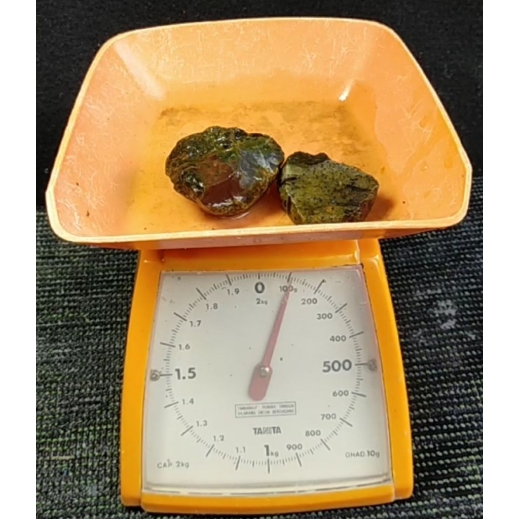 2 Pcs - RARE ITEM - Batu Bacan LECI & Bacan Kembang Serat Tembaga Kristal