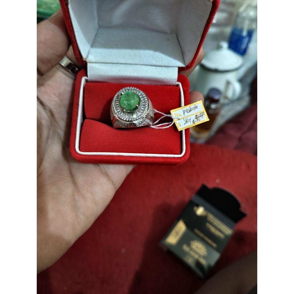 Natural Tsavorite Garnet