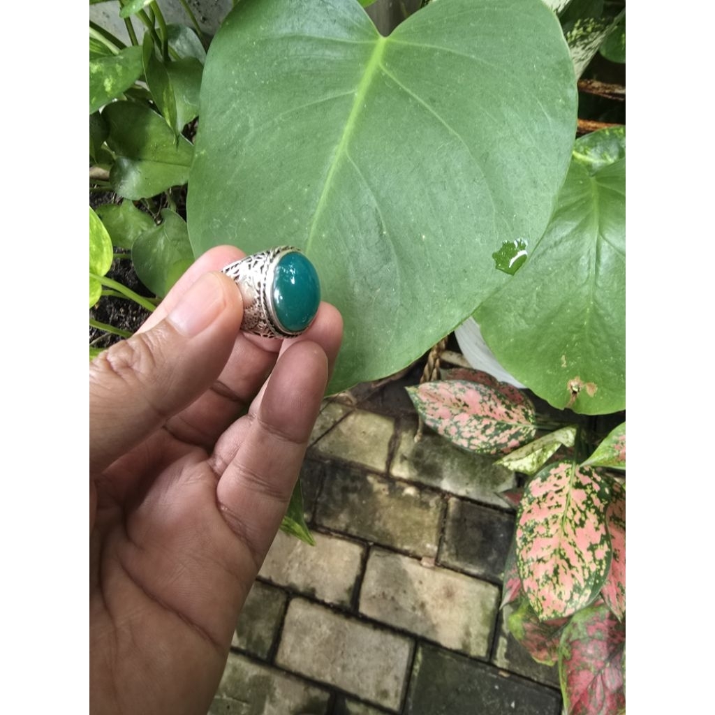 Batu Garut Memo hijau kristal