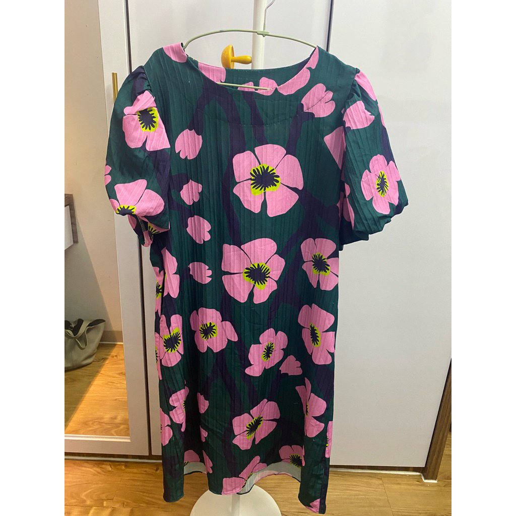 dress BKK motif bunga