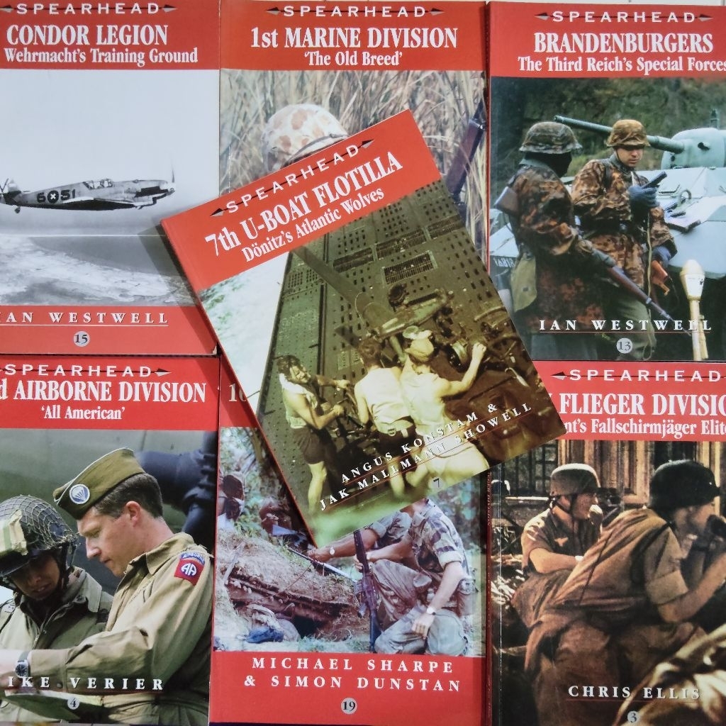 Buku Langka Original • Sejarah Divisi Divisi Perang Dunia Ke 1 & 2 Dari Berbagai Negara / US RANGERS
