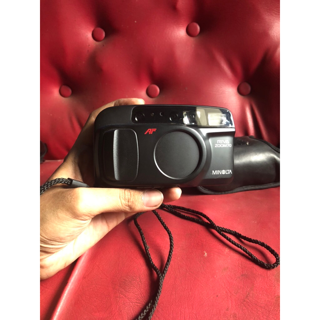 KAMERA ANALOG MINOLTA RIVA ZOOM70