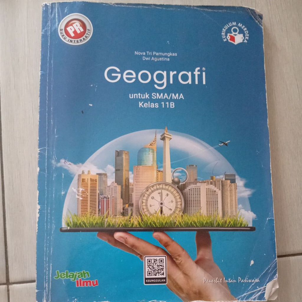 PRELOVED BUKU BEKAS LKS geografi kelas 11 B tingkat sma penerbit intan pariwara