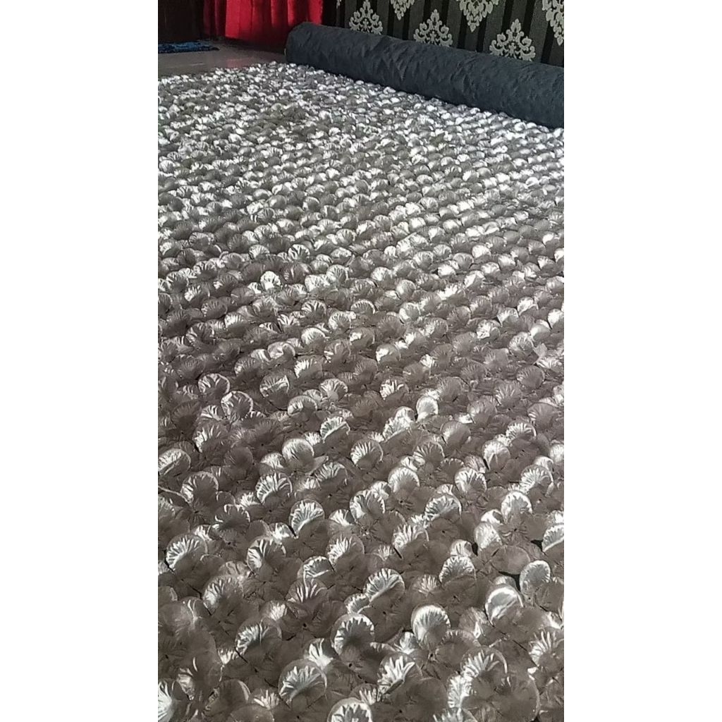 karpet rose petal silver