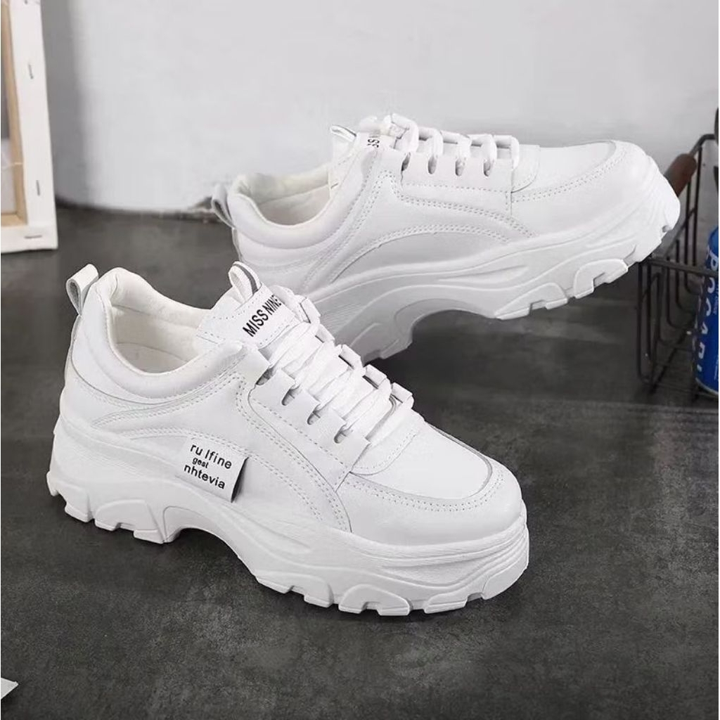 sepatu sneaker S15 sepatu hitam putih cerem wanita sepatu sekolah