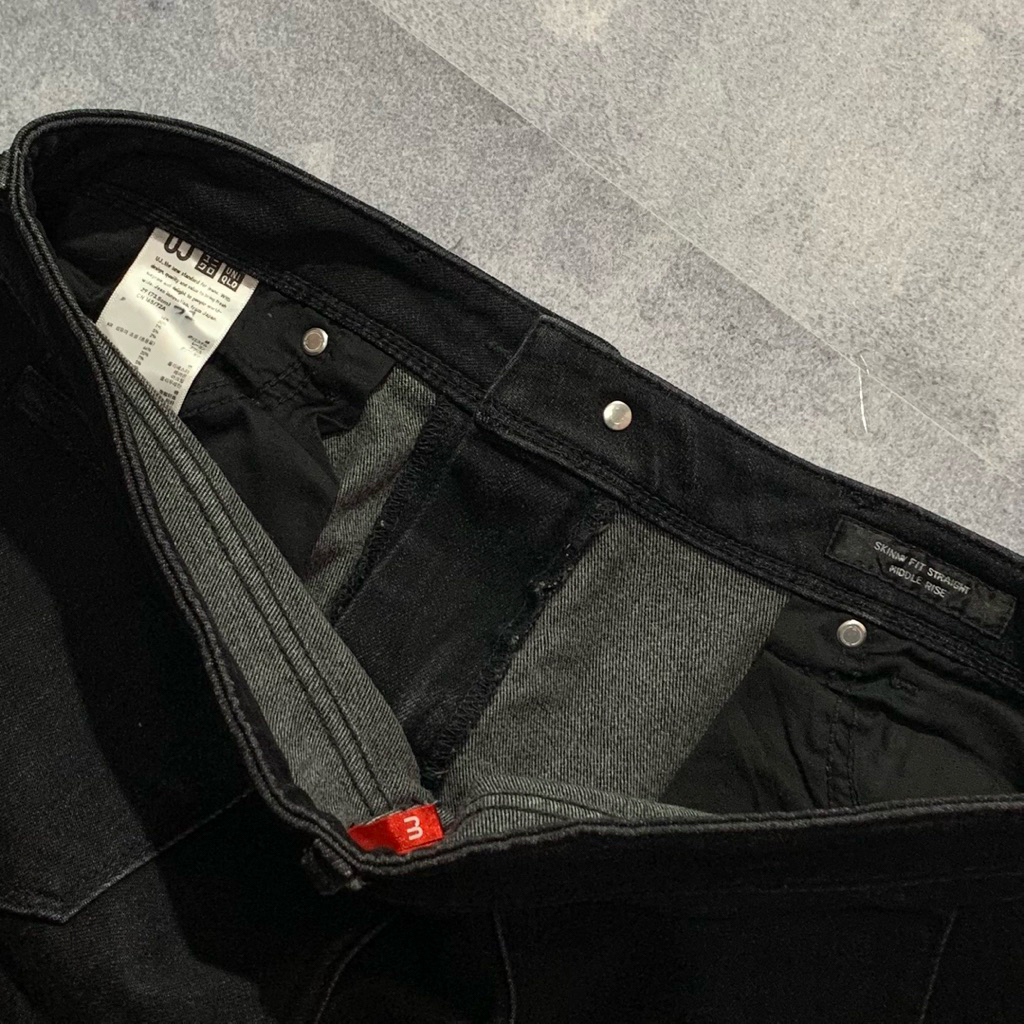 Celana Jeans Uniqlo Wanita