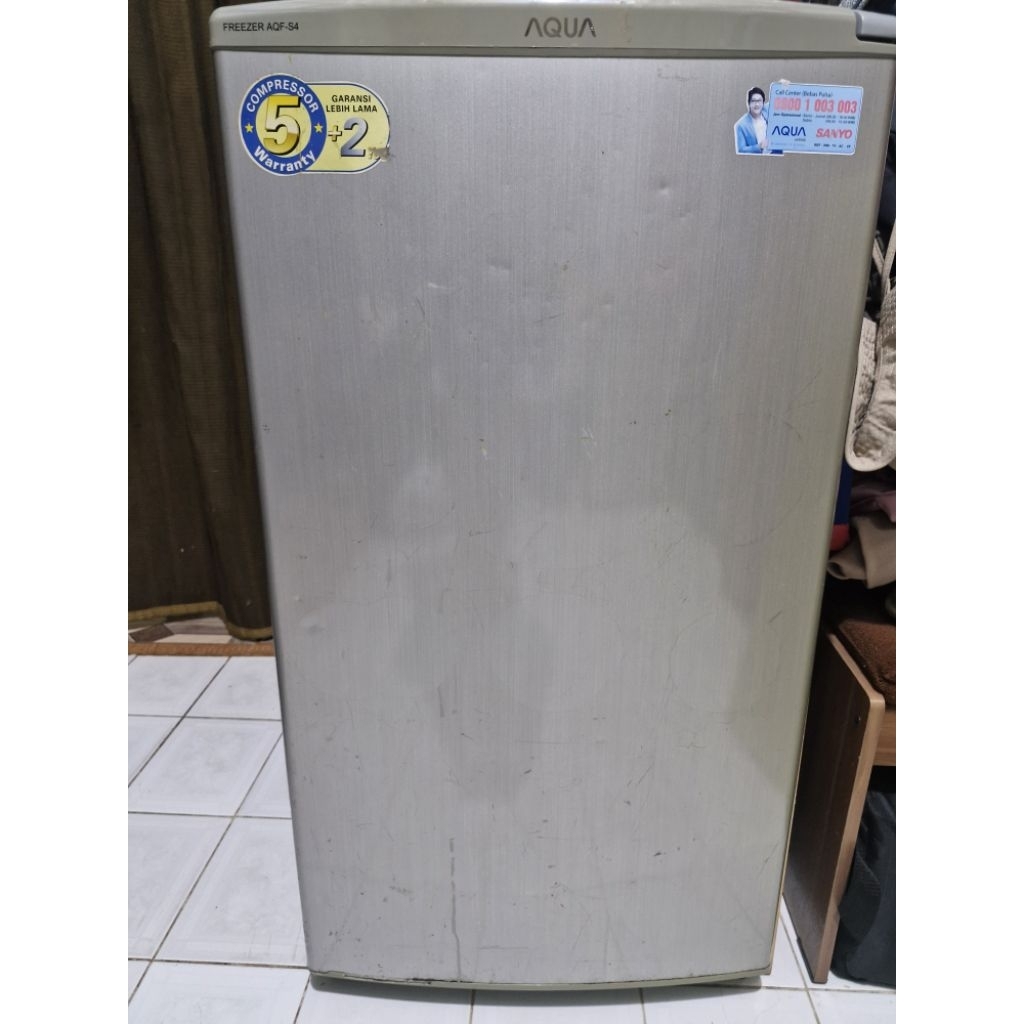 Kulkas Asip Freezer Aqua