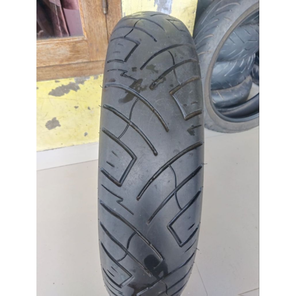 BAN SHINKO SR77 TUBLES RING 18 130/70 UNTUK JENIS MOTOR CUSTOM RING 18 130/70